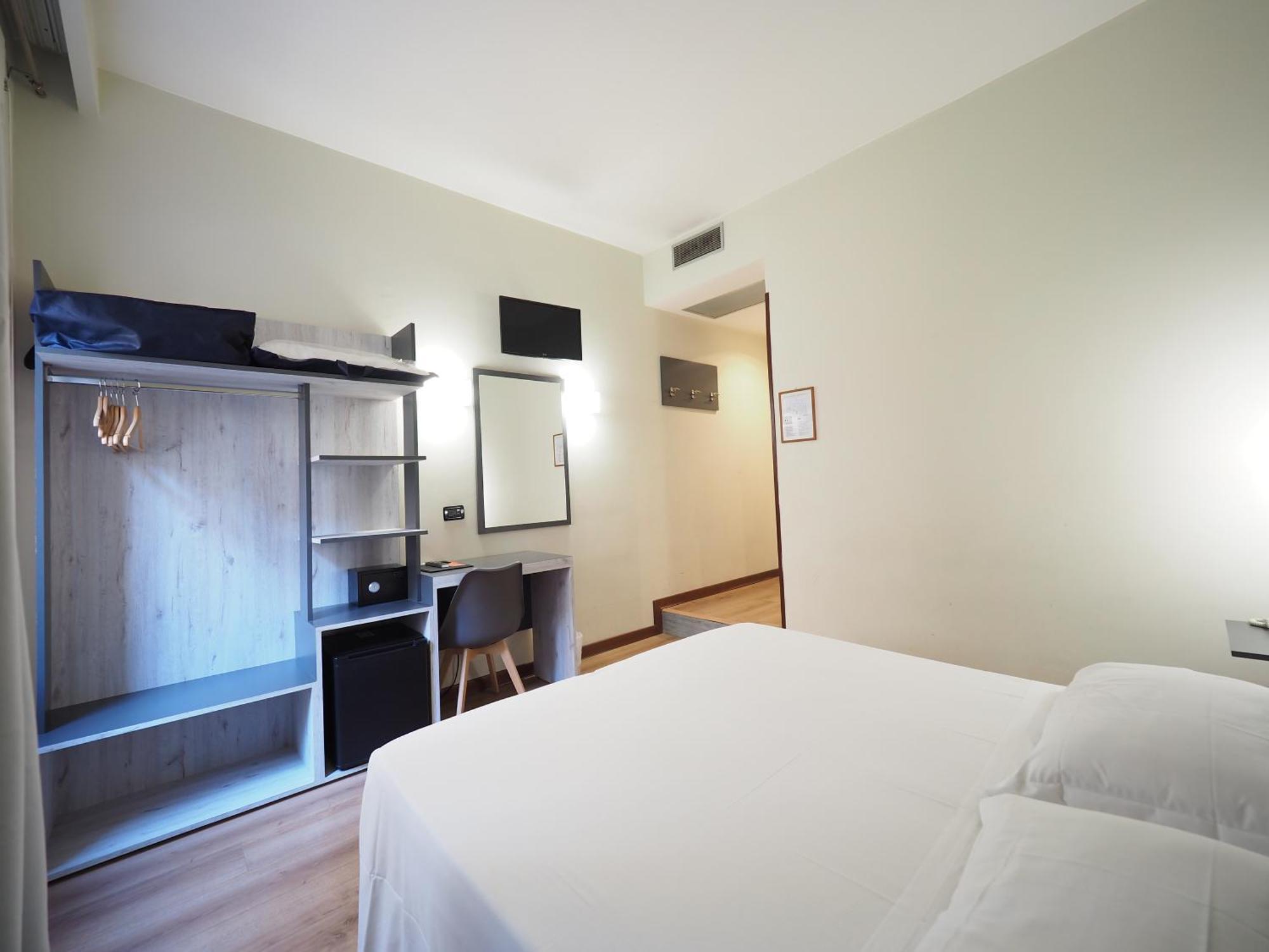 Hotel Osimar Рим Экстерьер фото